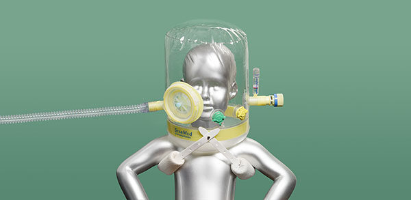 CP200PED2_ CaStar_Paediatric_CPAP_on_Green_wide_web